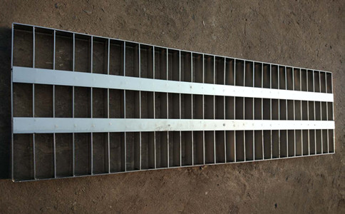 鋼格柵蓋板.jpg 鋼格柵蓋板.jpg