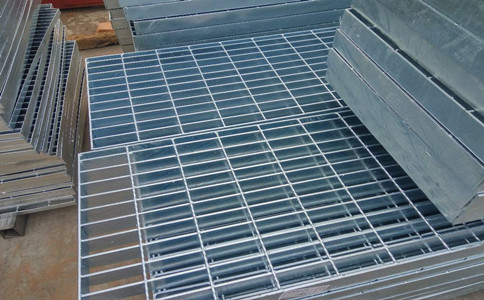 鋼格柵.jpg 鋼格柵.jpg