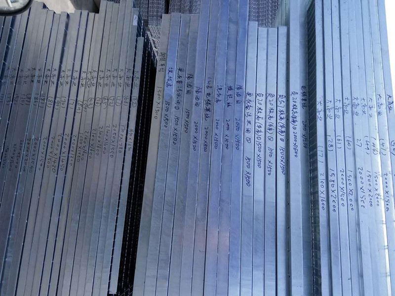 鋼格柵專業生產廠家.jpg 鋼格柵專業生產廠家.jpg